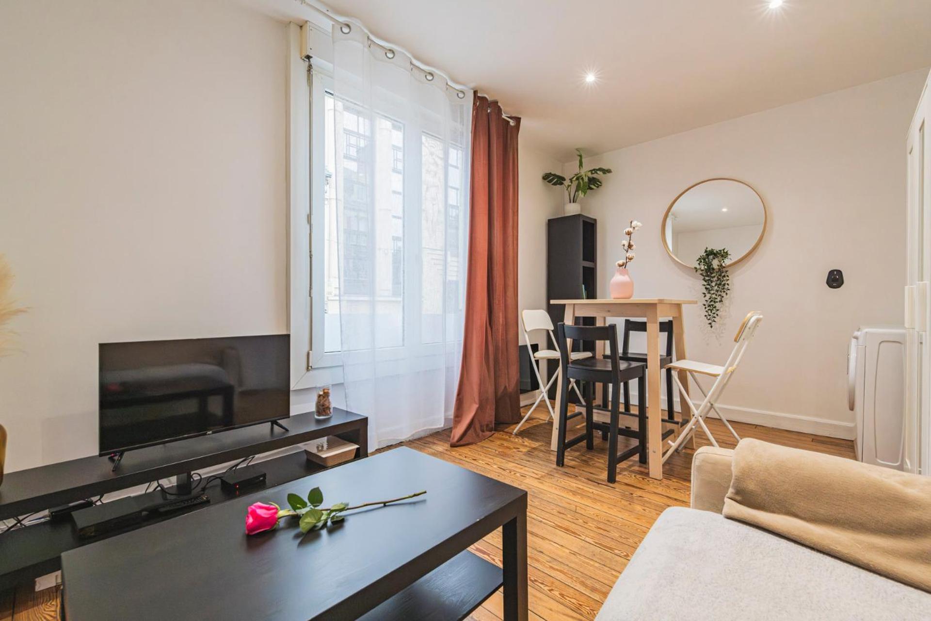 Appartement Cosy Proche Cathedrale แร็งส์ ภายนอก รูปภาพ